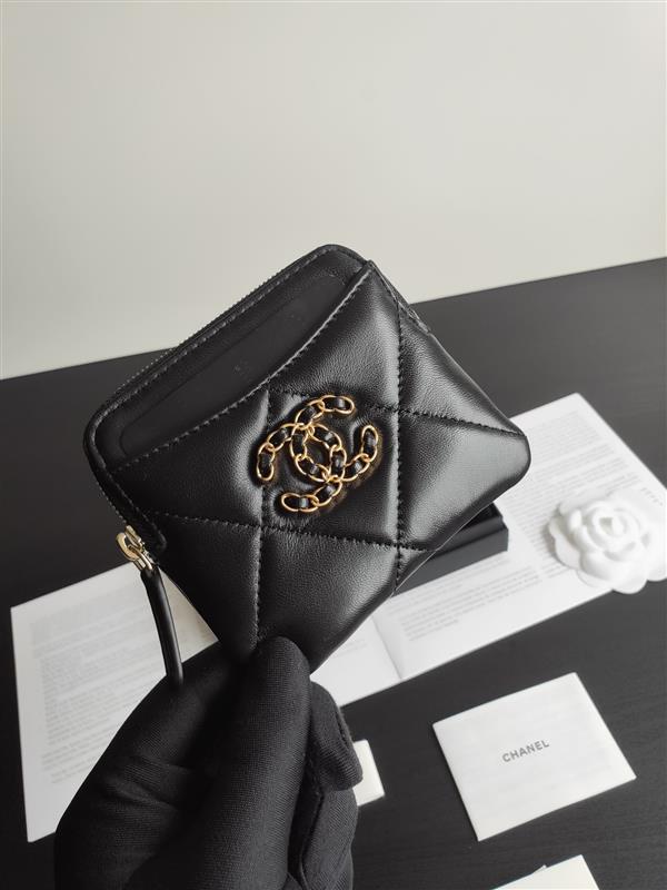 2026127215436893 210